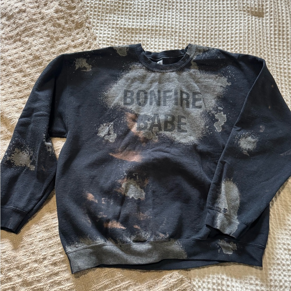 Gildan Black and Gray Crew Neck Sweater